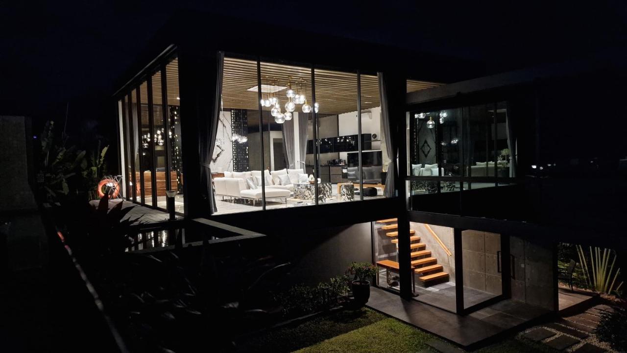 Villa Obsidian, With Staff, Sea View And Walk To Choeng Mon Beach 외부 사진