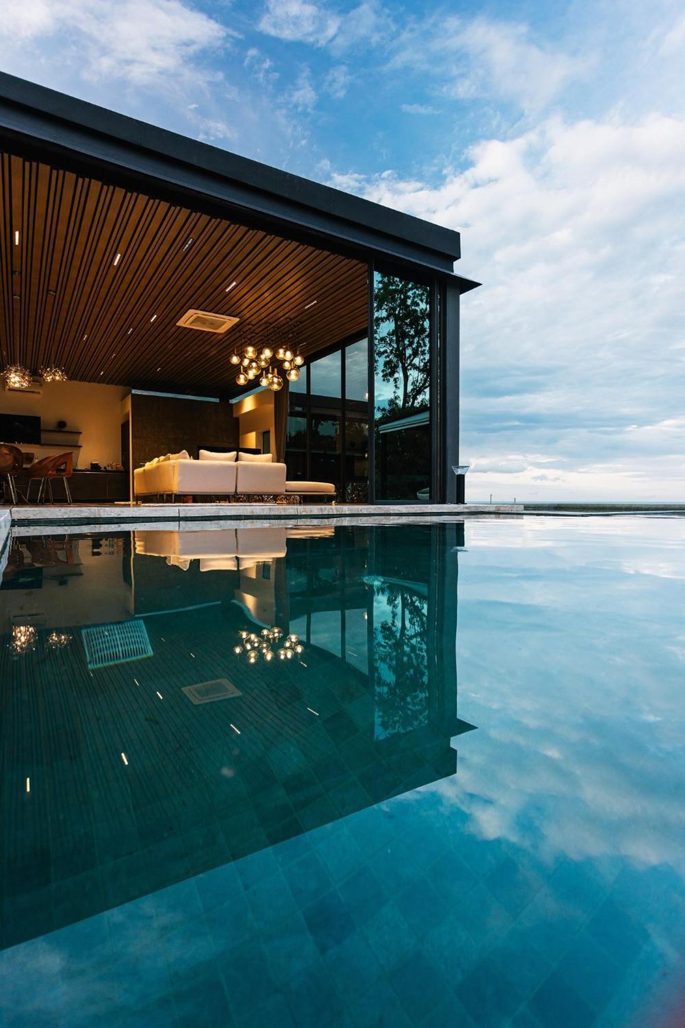 Villa Obsidian, With Staff, Sea View And Walk To Choeng Mon Beach 외부 사진