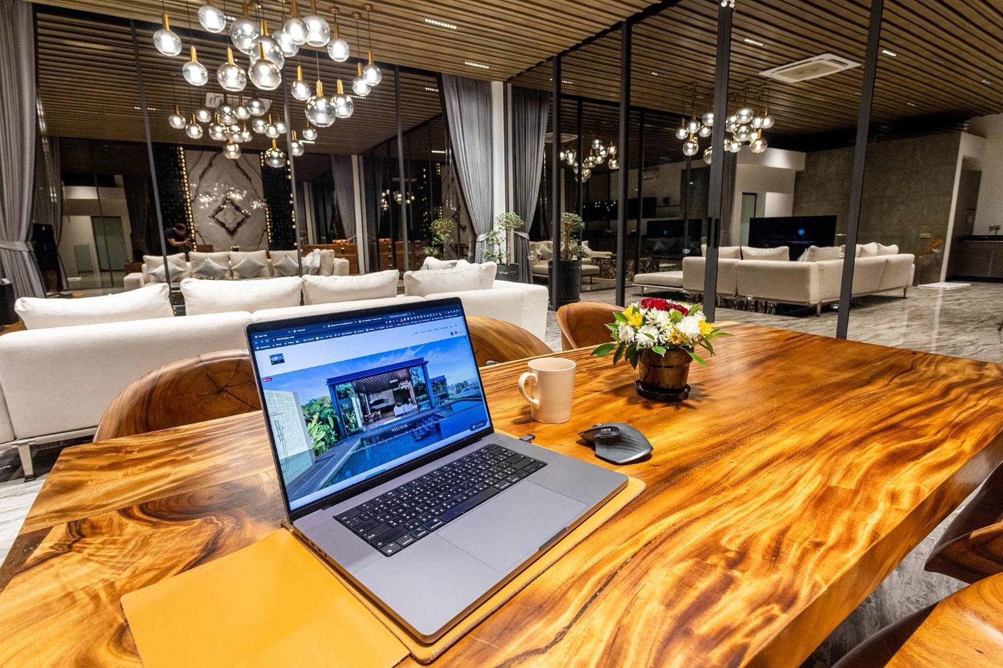 Villa Obsidian, With Staff, Sea View And Walk To Choeng Mon Beach 외부 사진